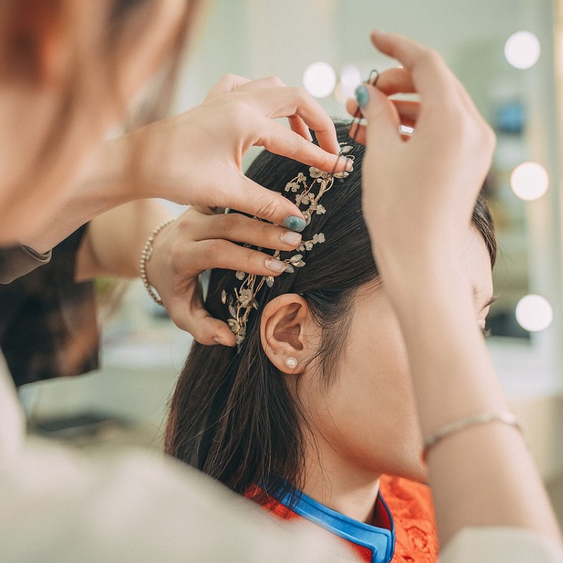 ウィッグスタイリスト